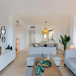 2br With Sea Views In Benahavis Apartment