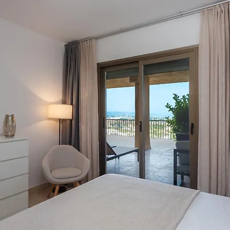 2br With Sea Views In Benahavis Apartmán Estepona