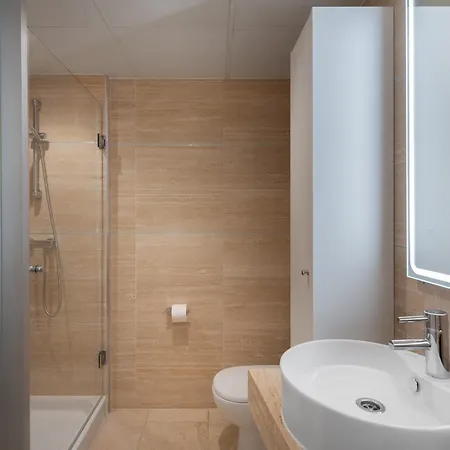 2-bedroom Sea View In Benahavis Estepona