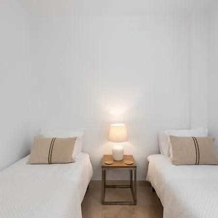 2-bedroom Sea View In Benahavis