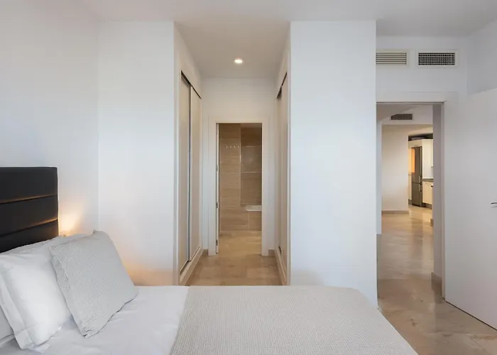 Appartement 2-bedroom Sea View In Benahavis *