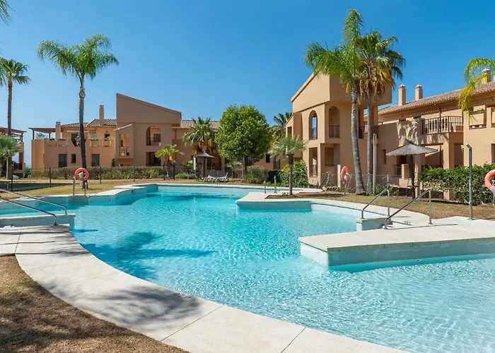 Appartement 2-bedroom Sea View In Benahavis Estepona