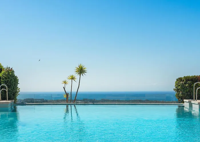 2-bedroom Sea View In Benahavis